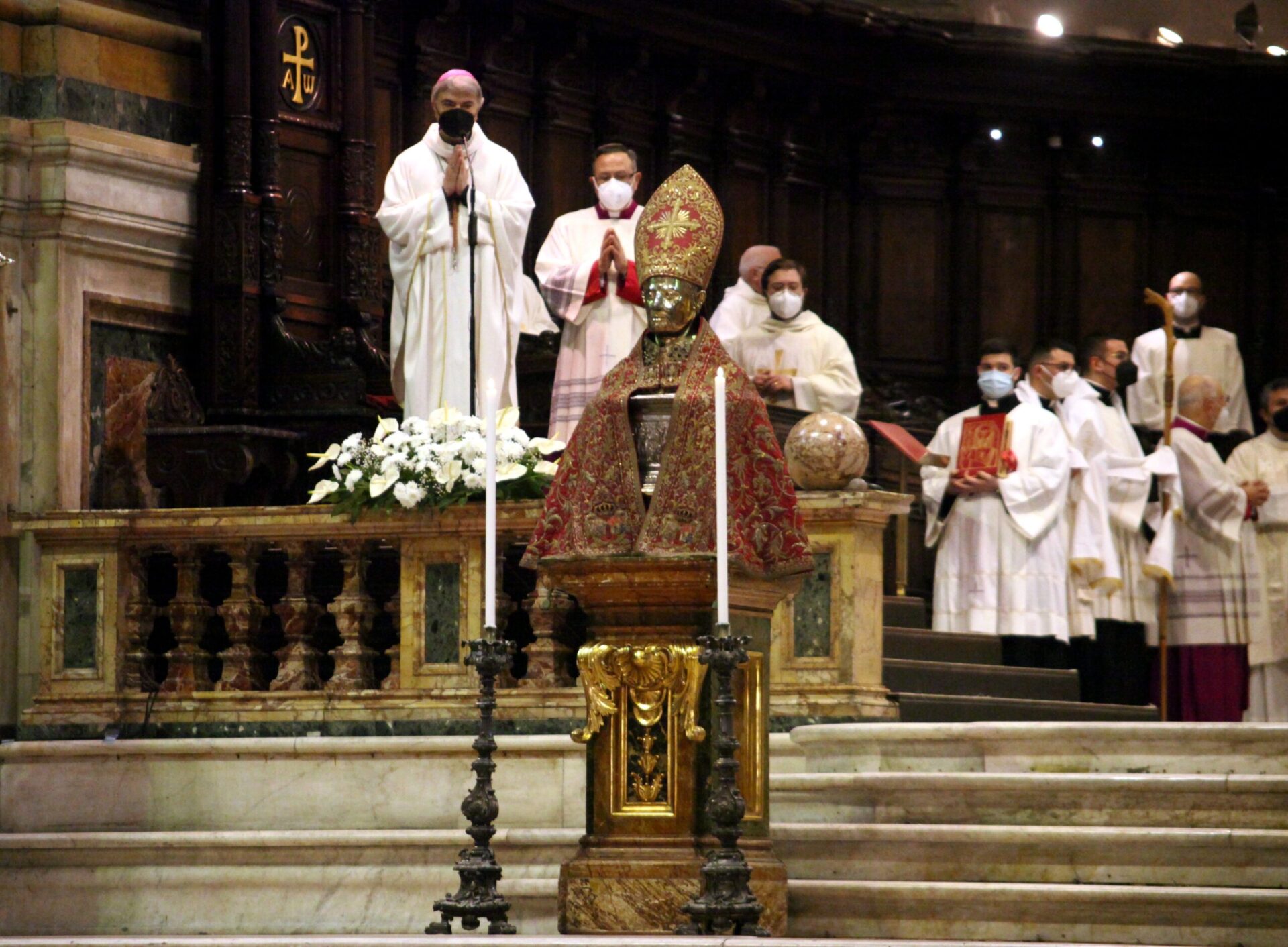 san-gennaro-ha-fatto-‘il-miracolo’:-e-la-stretta-di-mano-tra-borbone-e-savoia.-cosa-e-successo-quando-il-sangue-del-santo-non-si-e-sciolto?